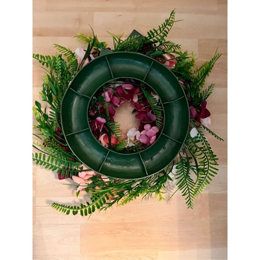 NEW REMON 16” Lighted Hydrangea Wreath Indoor/Outdoor - Picture 2 of 2